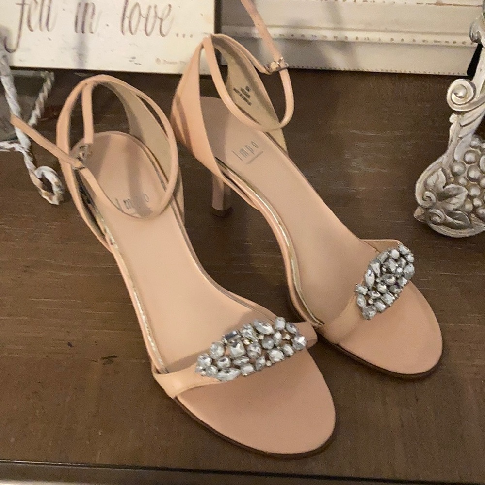 heel sandals
